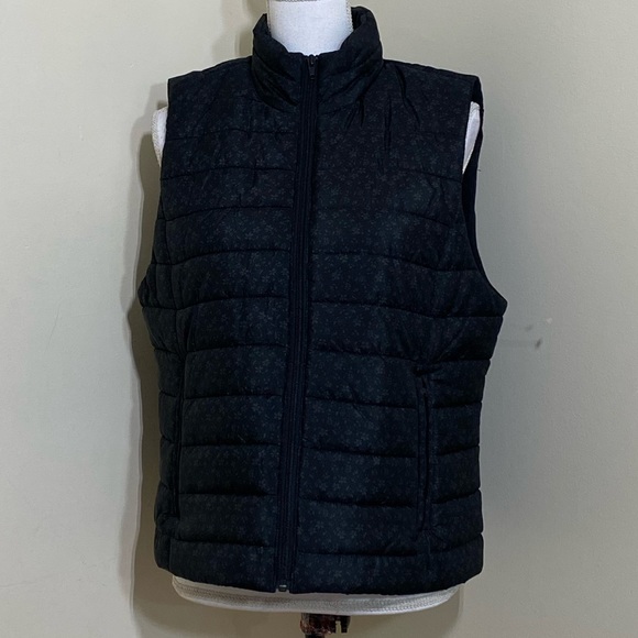 LOFT Jackets & Blazers - Loft || Woman’s floral print quilted Vest size large